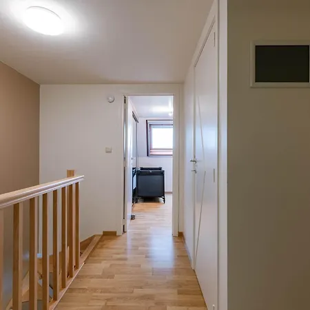 Huswell - Vacation Nearby The With Parking Casa vacanze